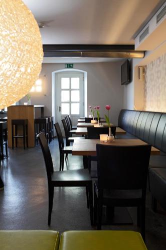 ห้องอาหาร, OX Hotel in ไฮเทอร์ไชม์