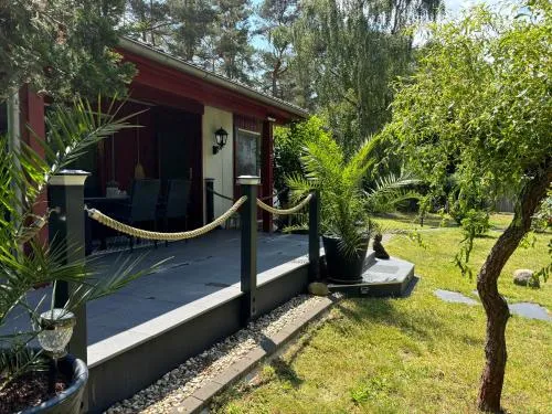Bungalow-Jessern Ferienhaus im Grünen mit Seeblick in Jessern, Deutschland