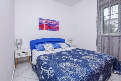 One-Bedroom Apartment with Balcony image 8