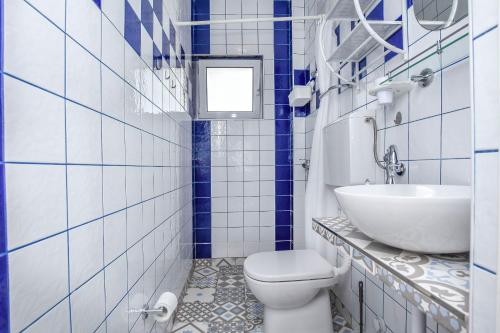 One-Bedroom Apartment with Balcony image 5
