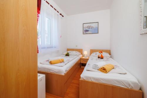 Apartments Klara - image 4