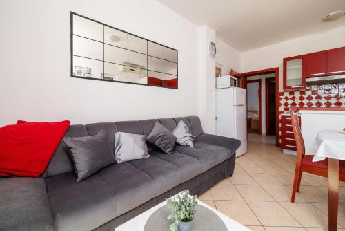 Apartments Mato - image 12