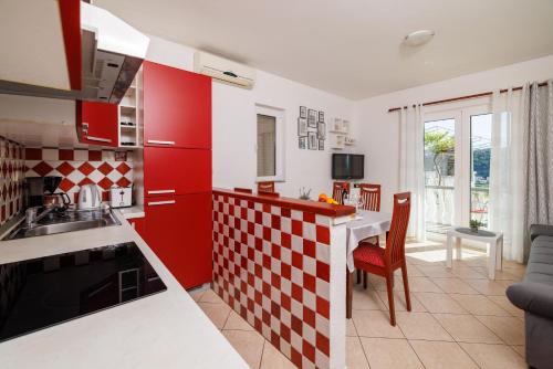 Apartments Mato - image 6