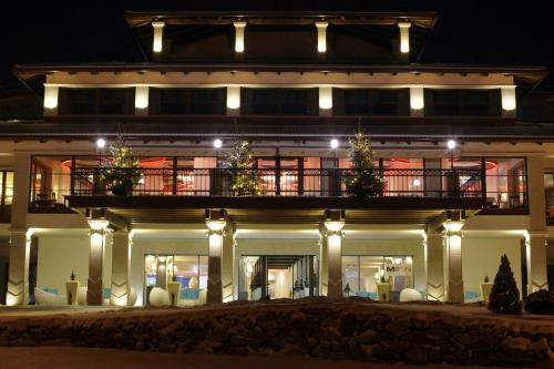 Hotel Cascade Resort & Spa – Demjén, FL