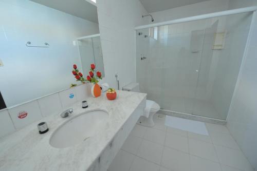 Bathroom, Rede Andrade Plaza Salvador in Amaralina