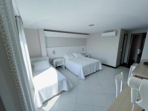 Luxury Triple Room image 3