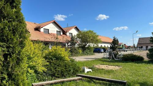 Sakowcówka - Agroturystyka , stajnia (Sakowcowka - Agroturystyka , stajnia) in Lapino