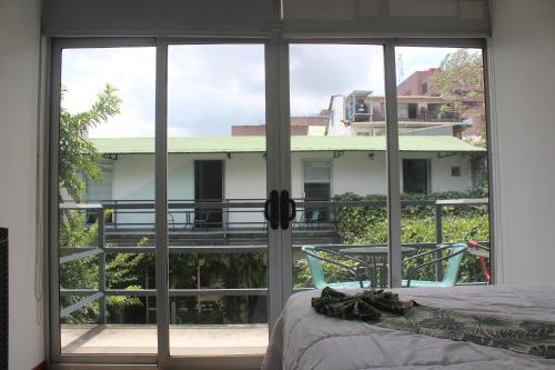 Cando Living Apartments in Central Avenue in San Jose