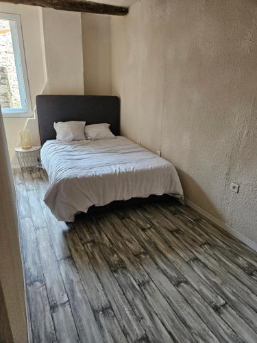 Le papey in Aveze mazpilsēta