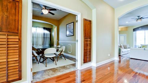 Serenity & Luxury: Waterfront Oasis w Private Pool, Bradenton (zdjęcie 10)
