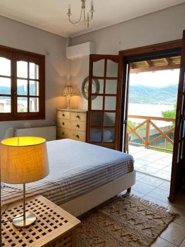 BEACH HOUSE MARIA's in Gialtra