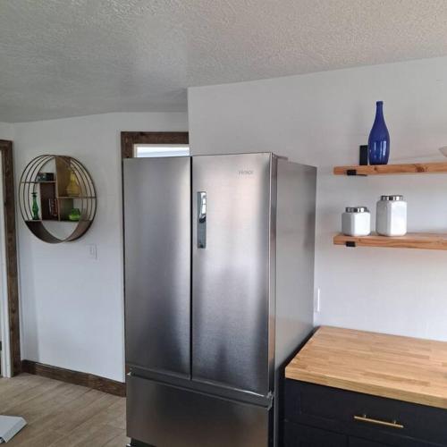 Marysvale House by Bryce and Piute Trail in Monroe