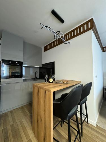 Apartments Radović - image 3