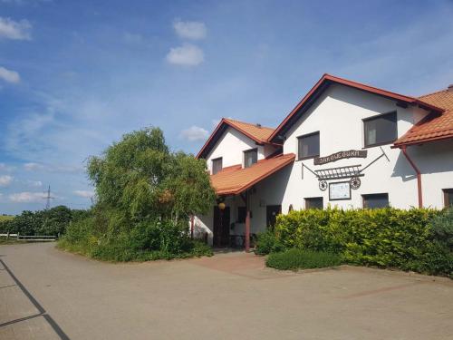 Sakowcówka - Agroturystyka , stajnia (Sakowcowka - Agroturystyka , stajnia) in Lapino