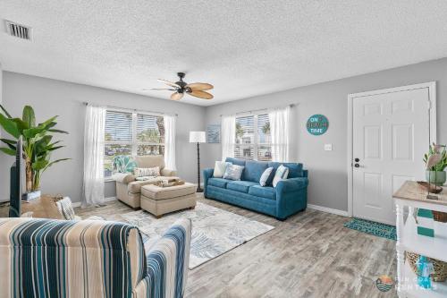 Gorgeous Condo Near No-Drive Beach with Pool, Barbecue Grill & River Access! in New Smyrna Beach, USA