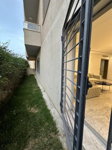 花園, Glamorous Spacious 3BR at Jardin de Carthage Tunis in 賈爾丁斯德迦太基