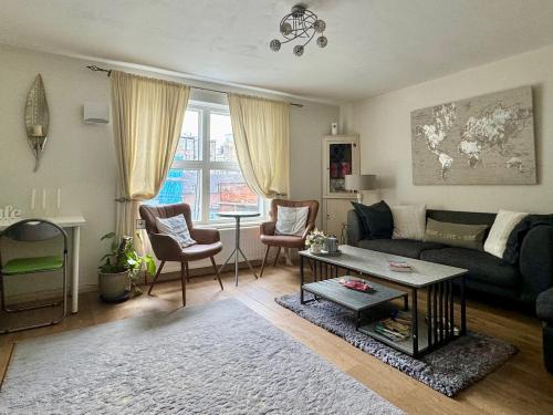 Super Central beautiful Three Bedroom, London