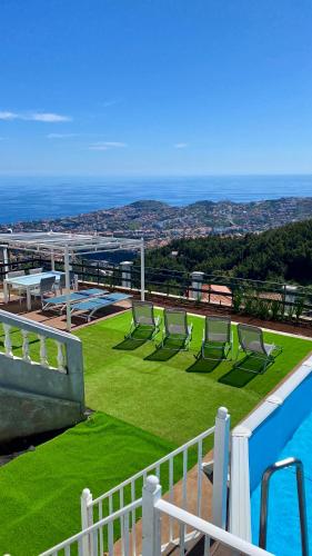 Studio Geek Villa - Open Space - 5m from 5 top attractions - Pool all year round, Dining Pergola, Barbecue - Funchal Matrix Holiday Home 1