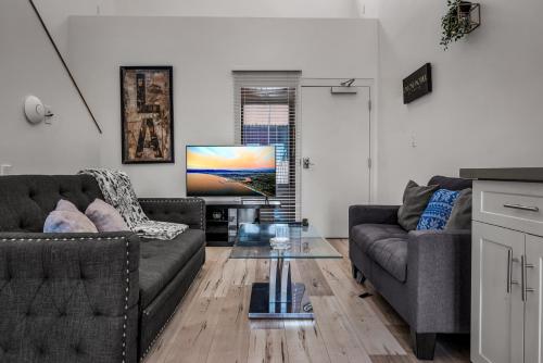 Stylish Modern one Bedroom Hollywood Loft With in unite washer dryer & Balcony, Los Angeles (fotografie 5)
