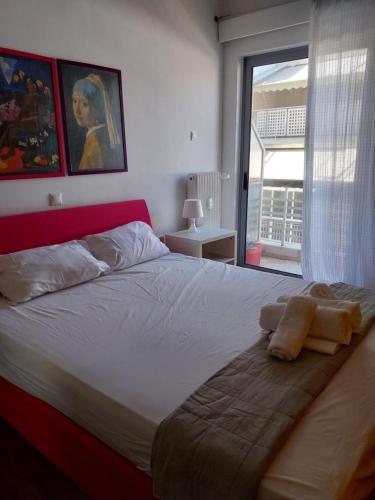 Lucie's Apartment, Atene