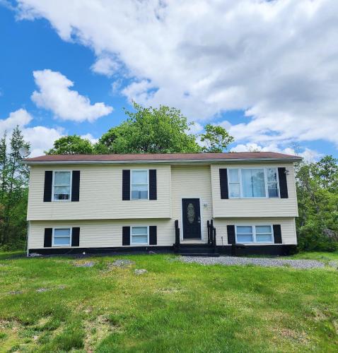 Noor's Luxe Pocono Escape - ELG