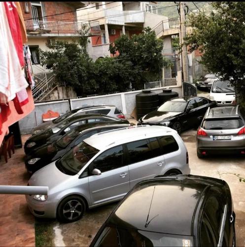 Blue wave apartments in Sutomore