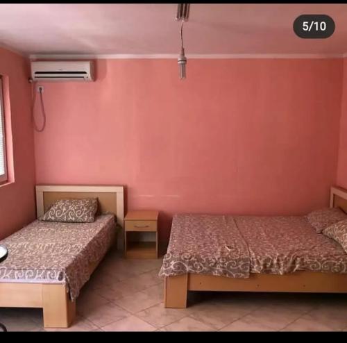 Blue wave apartments in Sutomore