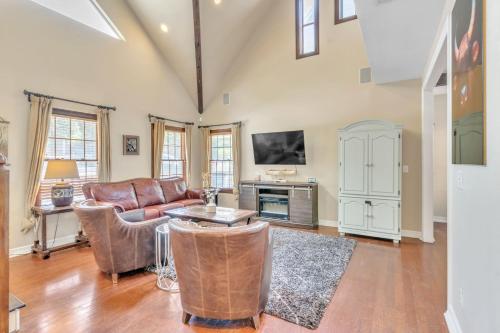 Downtown Austin 4BR Steps To South Congress With Big Yard in Austin, USA
