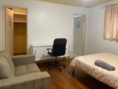 c 交通便利民宿旅店Queen room near business district in Bundoora