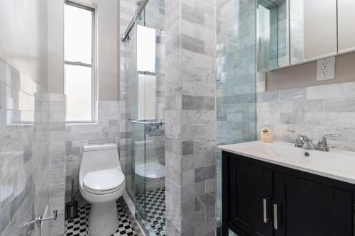 Renovated Lower Eastside 2BR Washer Dryer, Nueva York (foto 5)