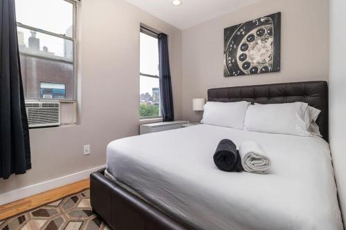 Renovated Lower Eastside 2BR Washer Dryer in New York (NY)