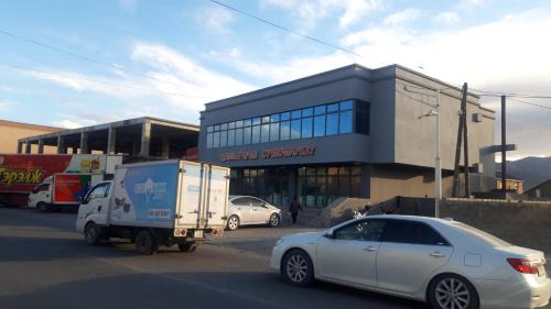 3 rooms apartment in the centre of Ulgii city in Olgii