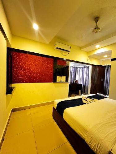 HOTEL QUEENS RESIDENCY photo 2