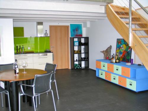 مطبخ, Artist's Loft zur Maloya in Sissach