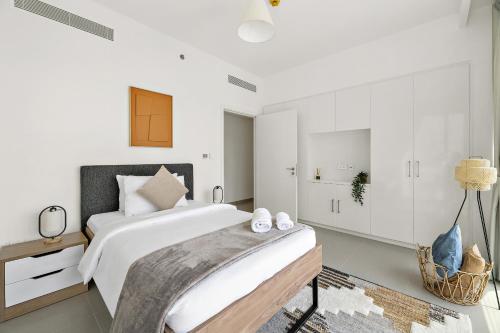 Vayk - 3 BD apartment in Downtown - image 11