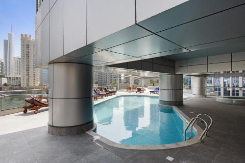 Vayk - Fully Upgraded One Bedroom in Marina - image 10