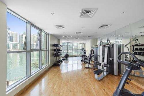 Vayk - Fully Upgraded One Bedroom in Marina - image 6