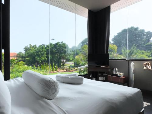 Rucksack Inn Premium Melaka Room Type - Deluxe King Room