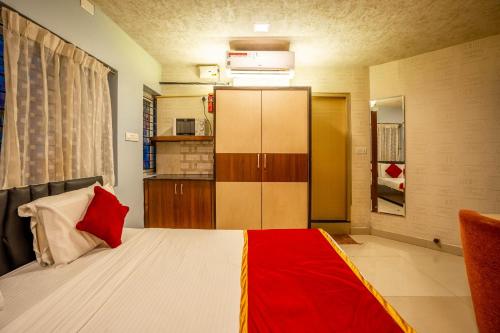 3 bedrooms, 7 beds
