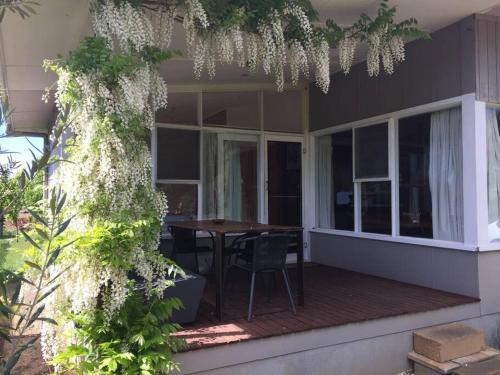 Number10 Mid Century Holiday House in Orford