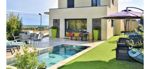 Jolie villa avec piscine sans vis a vis gîte à louer Bezouce