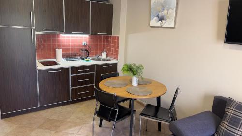 Villa Risan Apartments - image 3