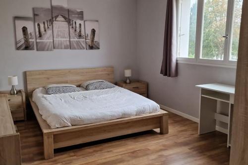 Refuge Urbain Chic avec Balcon in Saint-Lo