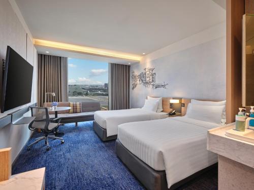 room detail thumbnail 1