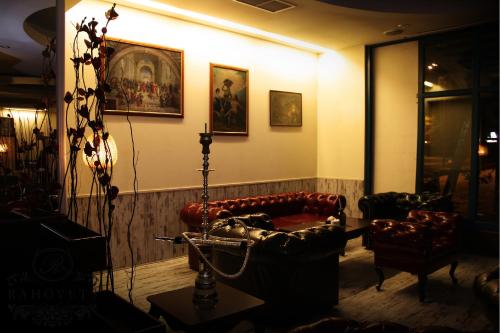 餐廳, 拉沃維特酒店 (Hotel Rahovets) in 上奧里亞霍維察