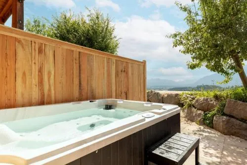 Luxus-Appartement mit Whirlpool und Sauna #531 in Ainring, Deutschland