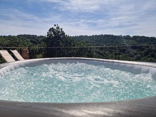 Agriturismo Castello delle Fornaci - Private Jacuzzi - Tap to explore photos