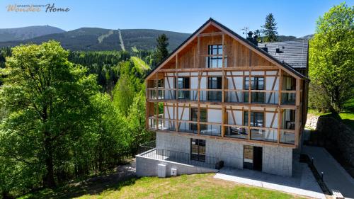 Wonder Home - Orlik Residence - Apartamenty z widokiem na Śnieżkę, blisko wyciągów, Ski Arena i Kościółka Wang, Karpacz