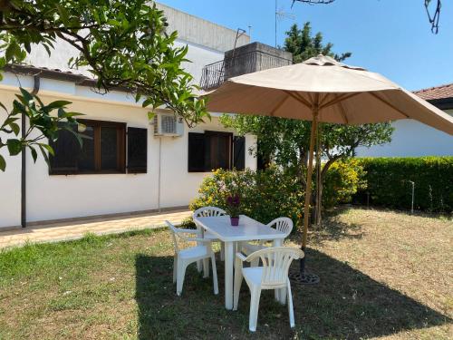 Garden, A Casa di Alfredo Depandance in villa in Other