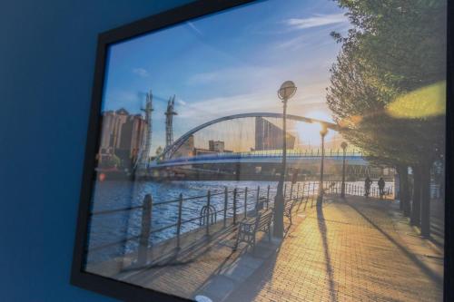 2 bed home sleeping 3 people fully equipped located in Radcliffe Manchester - Stand Up and Shout 2 bed home sleeping 3 people fully equipped located in Radcliffe Manchester - Stand Up and Shout